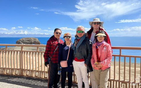 Traveler photo: By Namtso Lake, our whole family frames happiness with the Holy Elephant Gate. (Jun 2025)