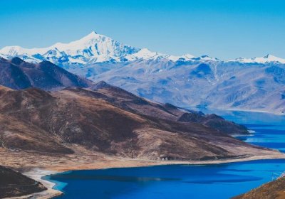 Traveler photo: The Yamdrok lake, one of the key stops from Lhasa to Shigatse and just takes one to enjoy a round trip from Lhasa. (March 2026)	