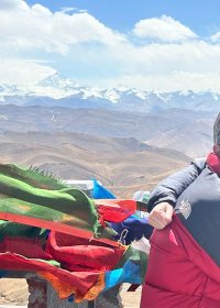 Traveler photo: Guests hugging excitedly at Gyala Pass with their dream Everest in sight. (May 2025)