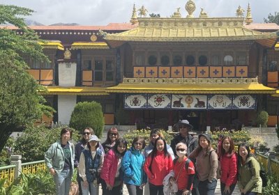 Traveler photo: Group photo at Norbulingka Palace, Lhasa - capturing joyful memories in the summer residence of the Dalai Lama. (May 2025)	