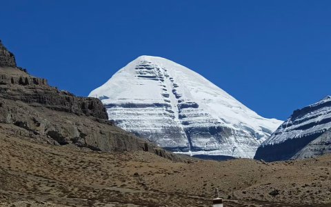 Traveler photo: Clear view of Mount Kaliash under May's blue sky, the holiest mountain in Tibet. (May 2026)	