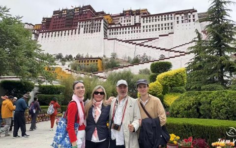 Traveler photo: Group photo in front of the Potala Palace, Tibet’s most iconic landmark.(May 2025)
