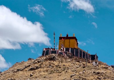Traveler photo: Rutog monastery perched on the hilltop near Yamdrok lake, often referred as the most isolated monastery on the planet. (May 2026)