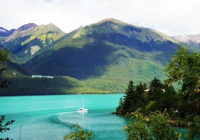 Traveler photo: The stunning blue waters of Basum Tso Lake in Nyingchi. (September 2026)
