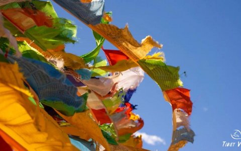 Traveler photo: Colorful prayer flags flutter in the wind on the way from Lhasa to Shigatse. (September 2025)