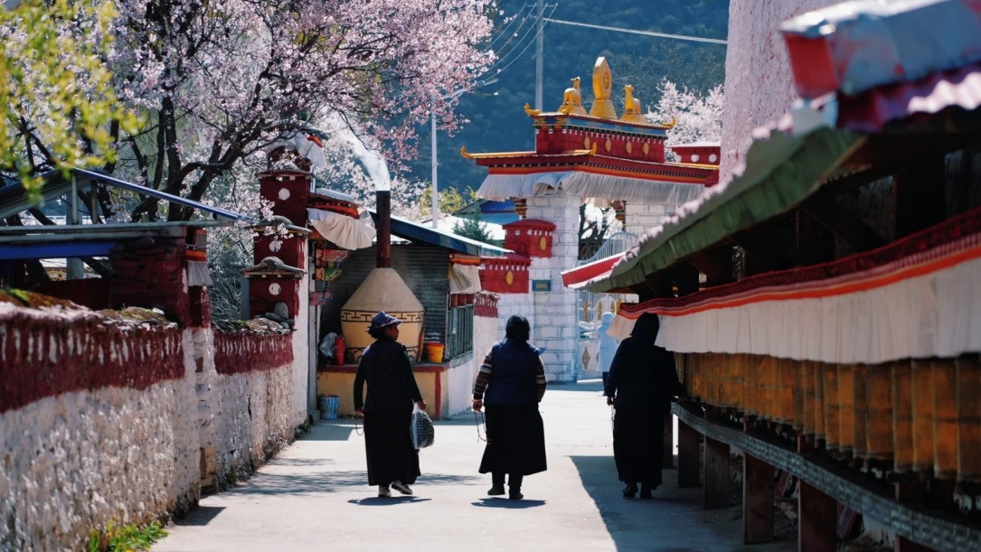Tibetan Monks
