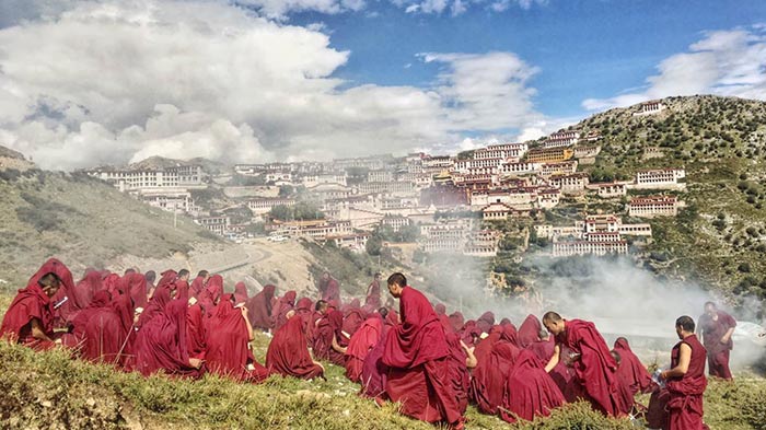  Ganden Monastery 