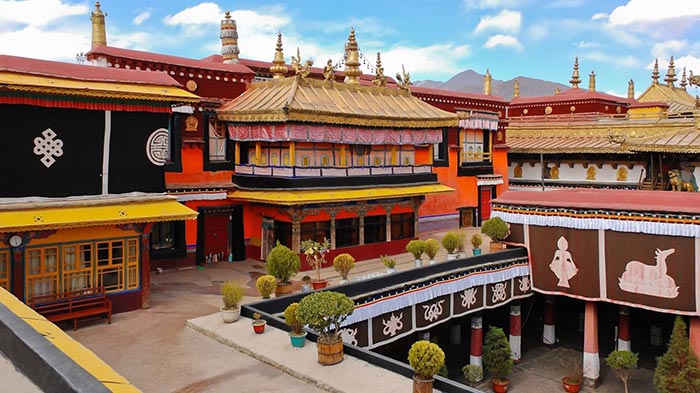  Jokhang Temple 