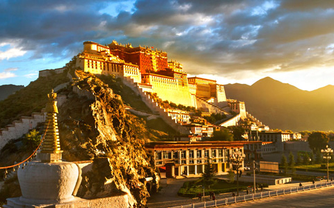 Potala Palace Height: How to Avoid Altitude Sickness When Visiting Potala Palace? 