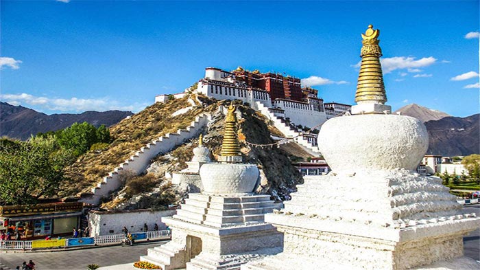 Potala Palace, the landmark in Tibet