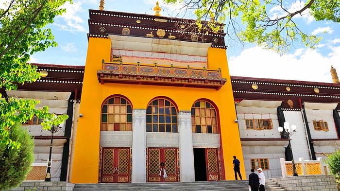 Summer Palace of Panchen Lamas