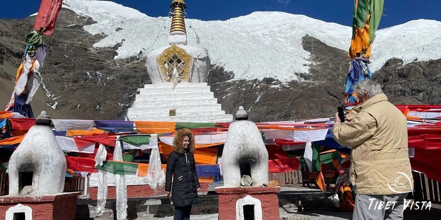 Karola Glacier in Shigatse