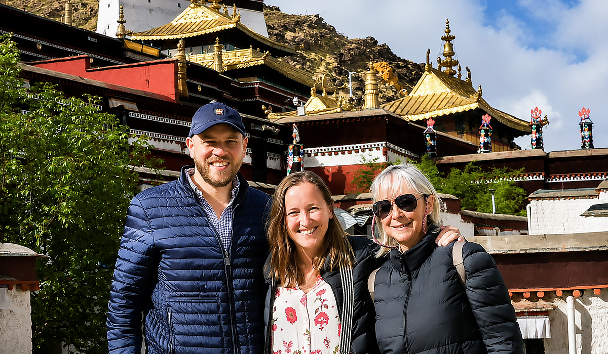 Visit Tashilhunpo Monastery