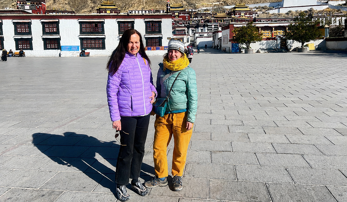 Visit Tashilhunpo Monastery
