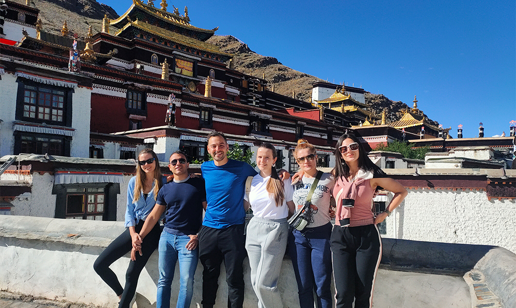 visit tashilhunpo monastery