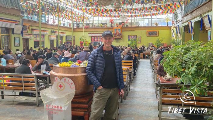 Tibetan sweet tea house in Shigatse