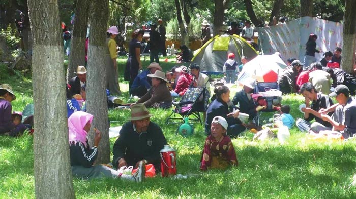 Linka Festival in Shigatse