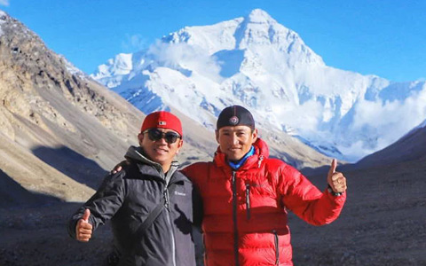 11 Days Singapore Chongqing Lhasa Everest Base Camp Tour by Train