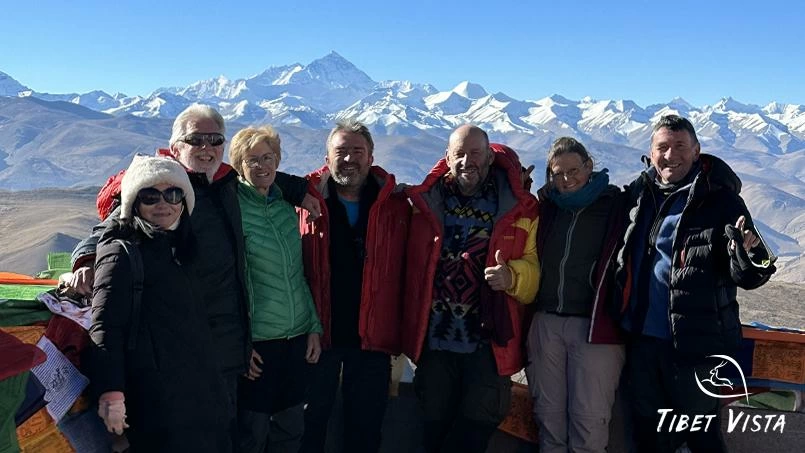 Viewing Mount Everest from Gawula Pass