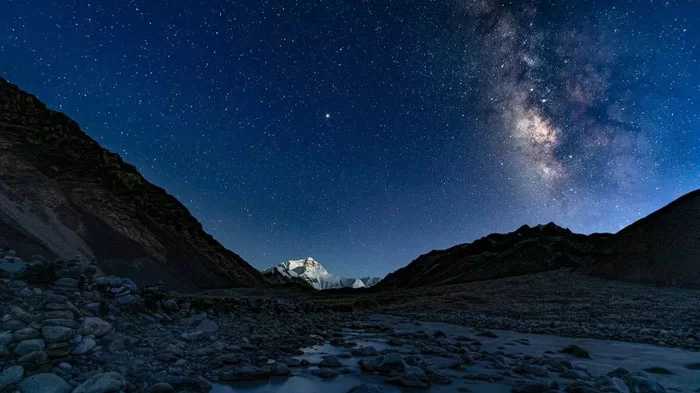 the starry night of Tibet Everest Base Camp