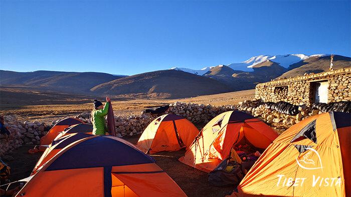 You can also camp during the trek from Tingri to Everest base Camp