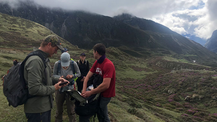 Trekking in the Gama Valley