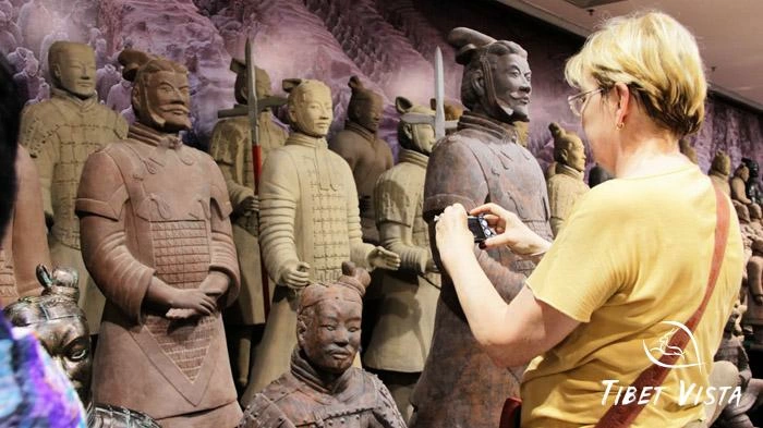 Visit the the Terracotta Warriors of Qin Shihuang in Xi’an