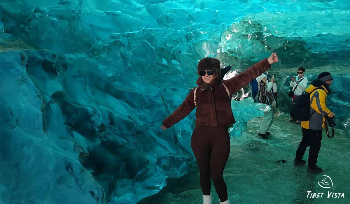Our Guests at Laigu Glacier