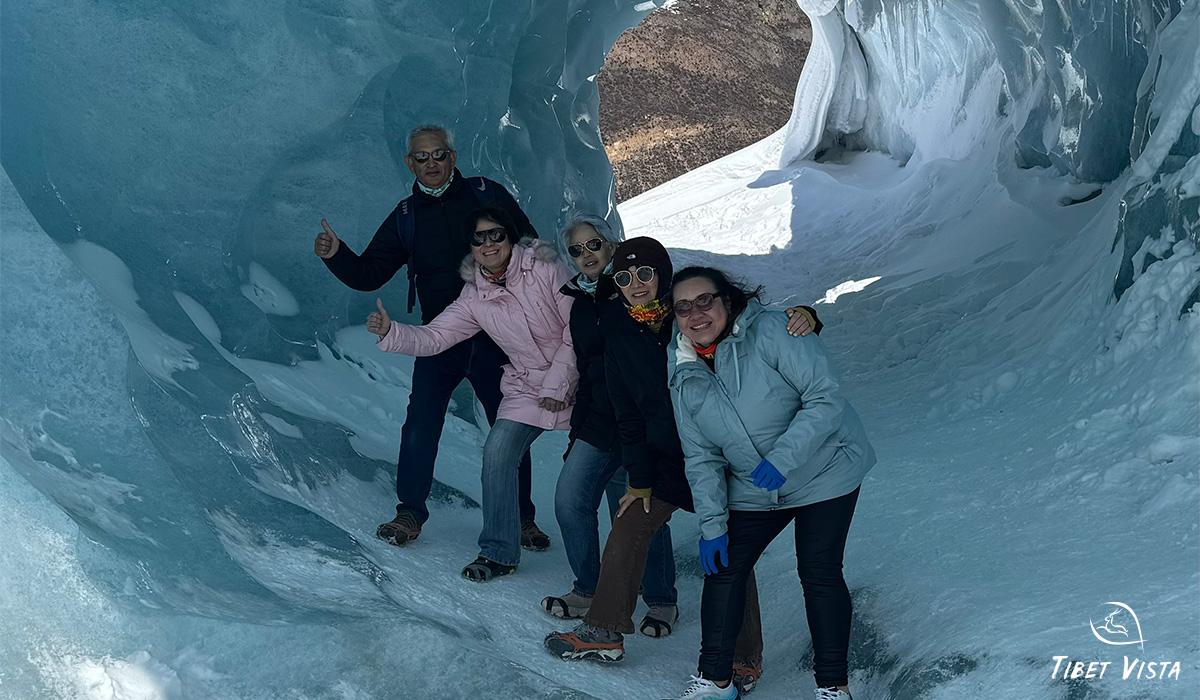 Our Guests at Laigu Glacier