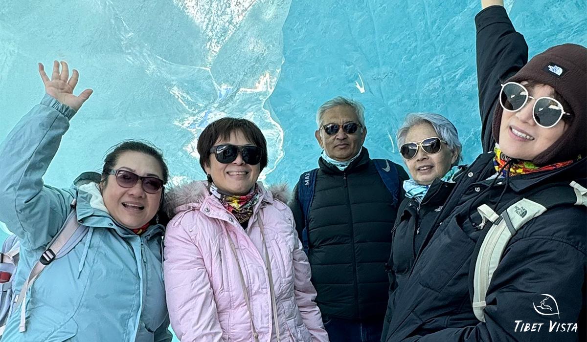 Our Guests at Laigu Glacier