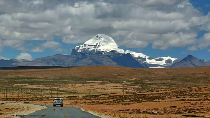 Travel to Mount Kailash from Gyirong by overland