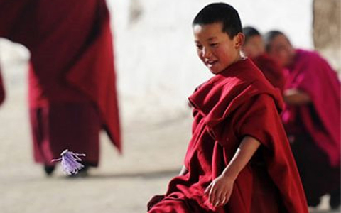 Monks' Happy Life in Labrang Monastery