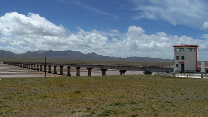 Tuotuo River Bridge