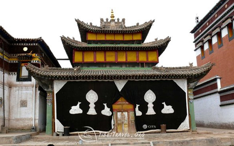 Rongwu Monastery in Amdo Tibetan Area