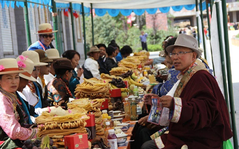 Tibetan Dadun Festival
