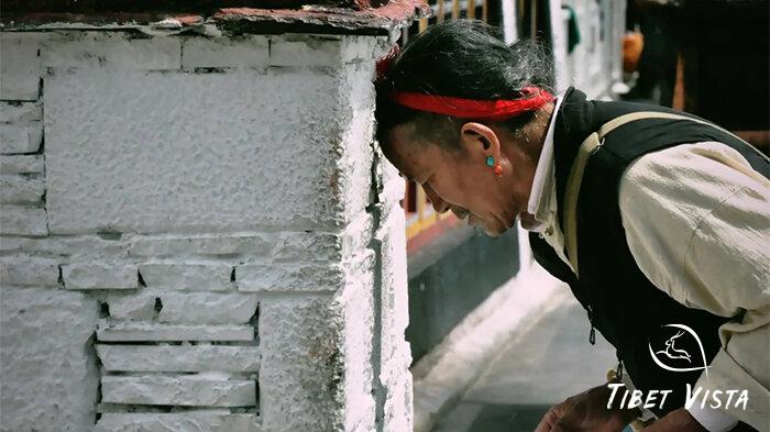 Local Tibetans on Barkhor street