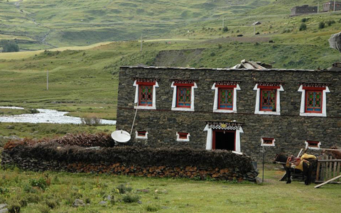 Tibetan Stone Houses: One of the Special Architectures in Tibet