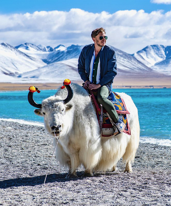 explore sapphire waters of heavenly namtso lake in autumn
