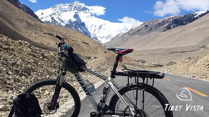 Choose the porper bike for your Everest bike tour