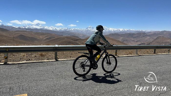 enjoy a short break near the support truck