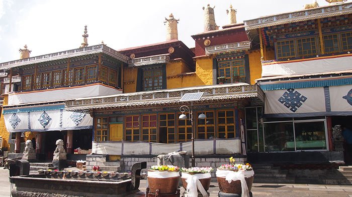  Grashi monastery 