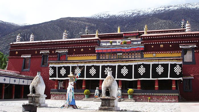 Nechung Monastery 
