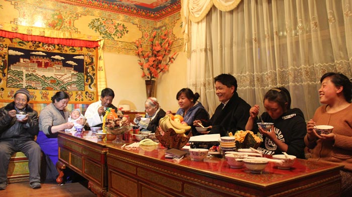Tibetan new year reunion dinner