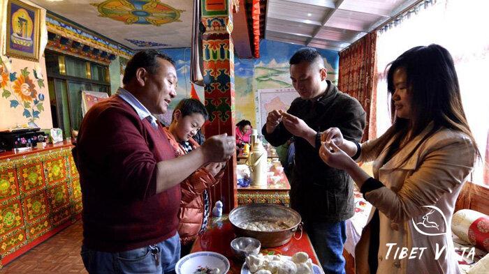 make Guthuk during New Year&rsquo;s Eve