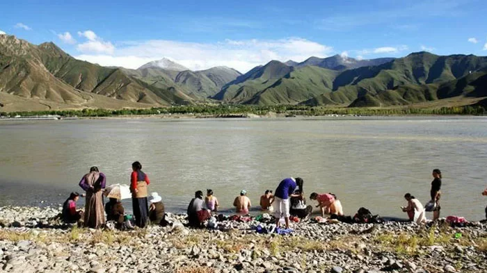 Tibetan Bathing Festival