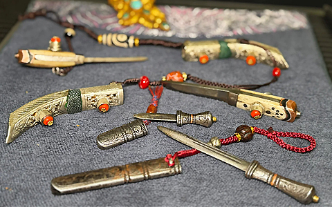 The Tibetan Knife: A Complete Guide to Its History, Uses & Symbolism