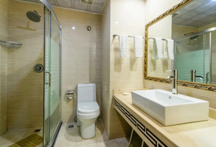 Clean private bathroom in Shiga Yangcha Grand Hotel