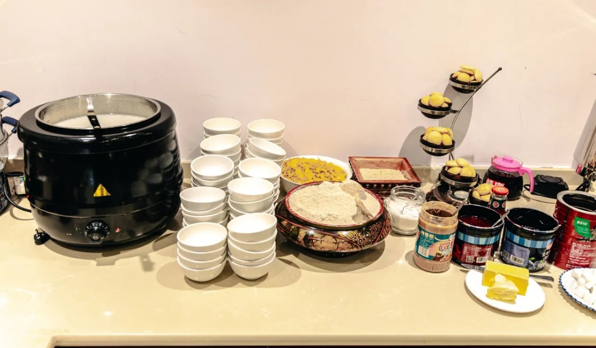 Breakfast buffet at Lhasa Yak Hotel restaurant
