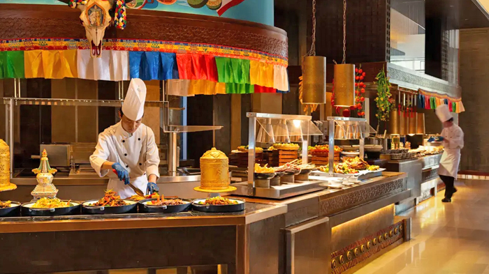 breakfast in Tibet luxury hotels