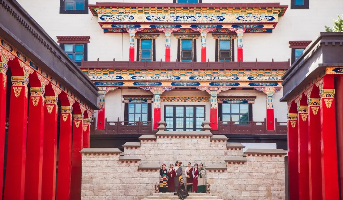 Traditional Tibetan courtyard at Hilton Shigatse